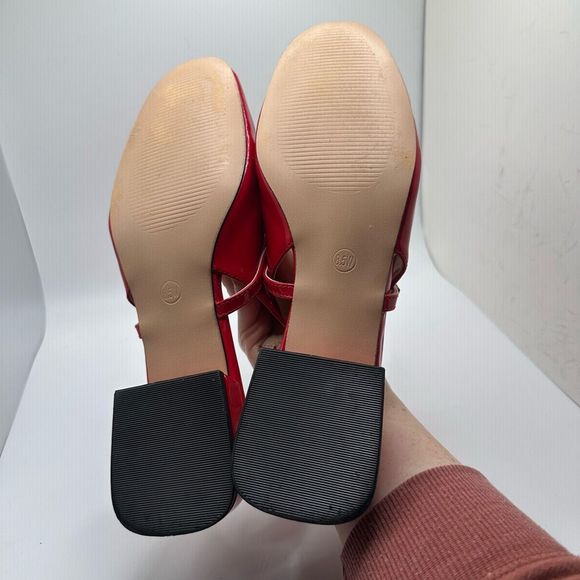 CUSHIONAIRE Mary Jane Dress Shoe 8.5 WIDE RED - Picture 5 of 7